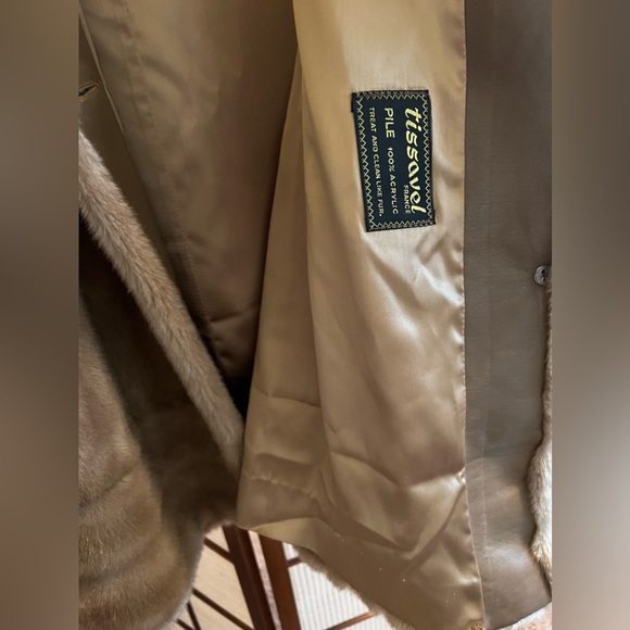 Tissavel France vintage European light brown faux fur coat - Picture 8 of 8